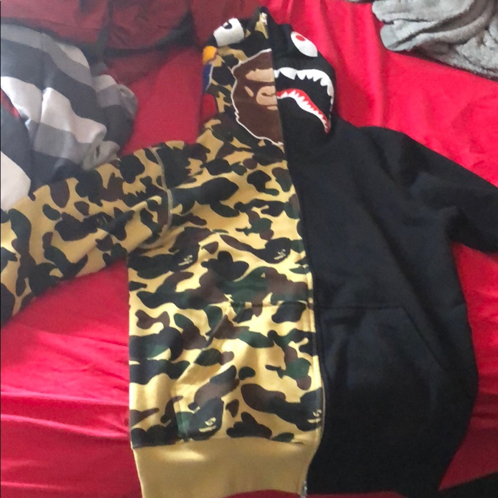 Split hoodie